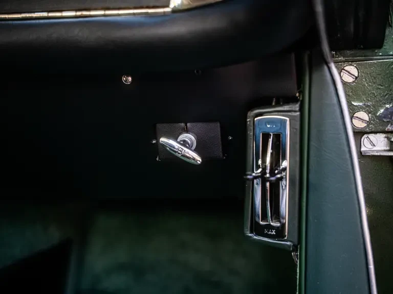 1960 Aston Martin DB4 - Image 25 of 31