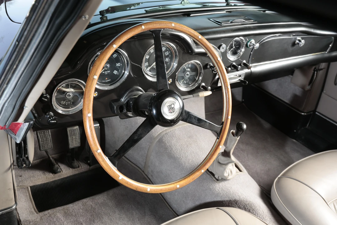 1960 Aston Martin DB4 - Image 4 of 19