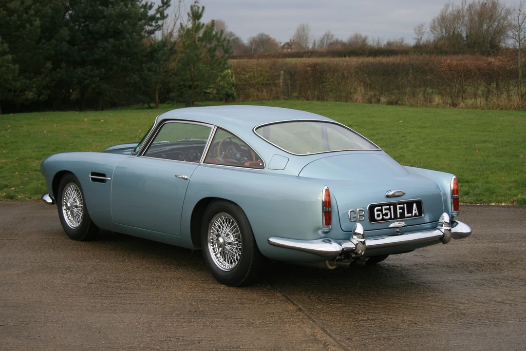 1960 Aston Martin DB4 - Image 6 of 8