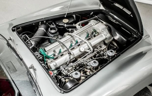 1960 Aston Martin DB4 - Image 8 of 11