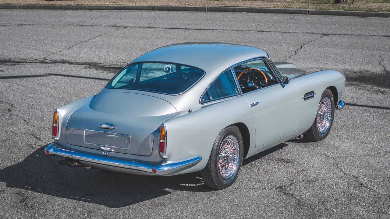 1960 Aston Martin DB4 - Image 18 of 31