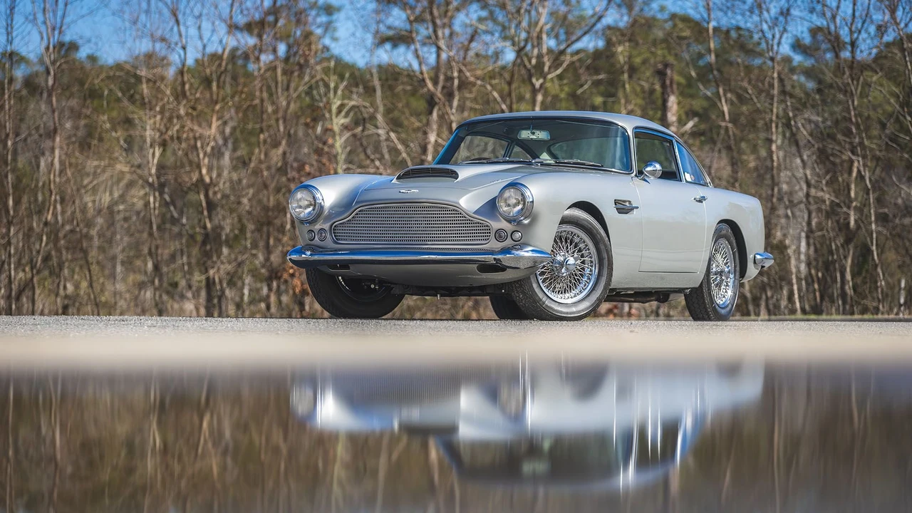 1960 Aston Martin DB4 - Image 24 of 31