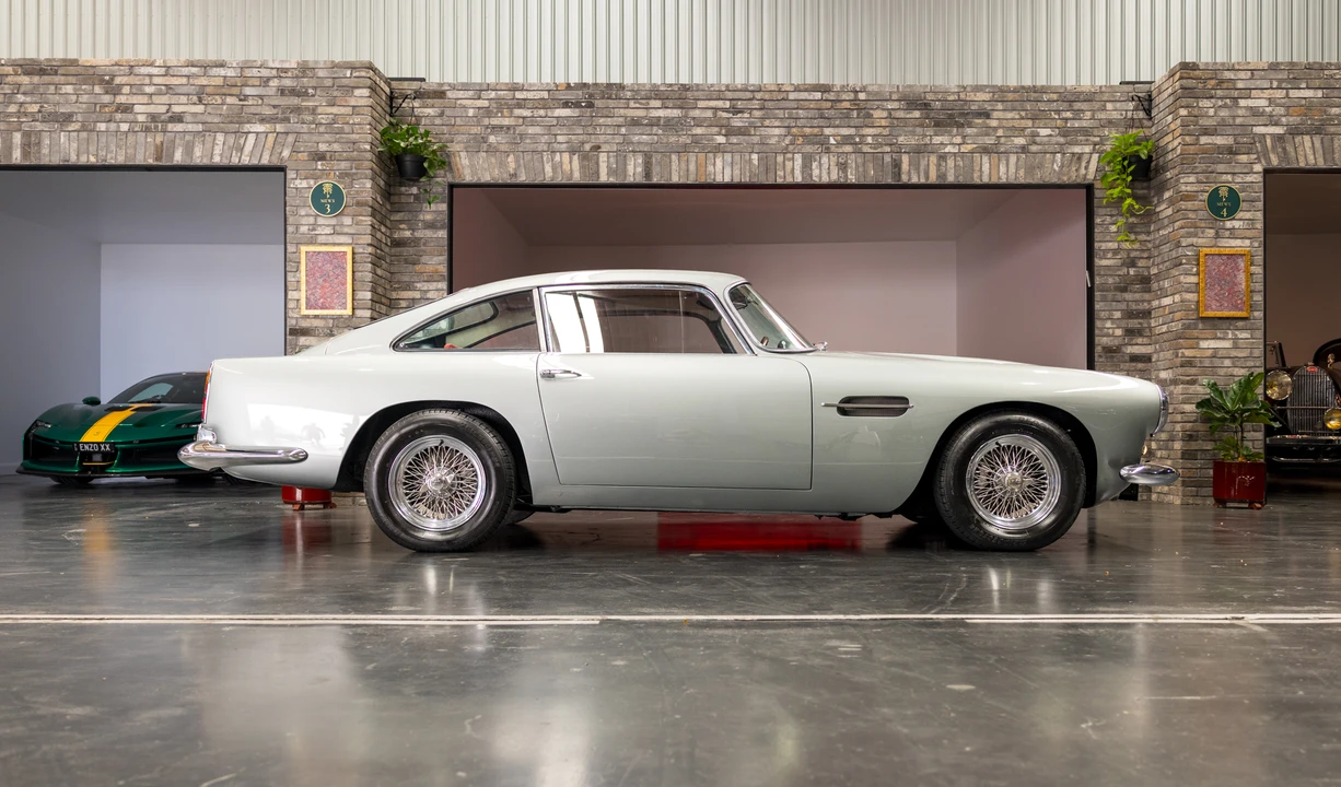 1960 Aston Martin DB4 - Image 15 of 31