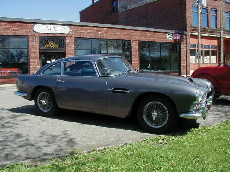1960 Aston Martin DB4 - Image 2 of 2