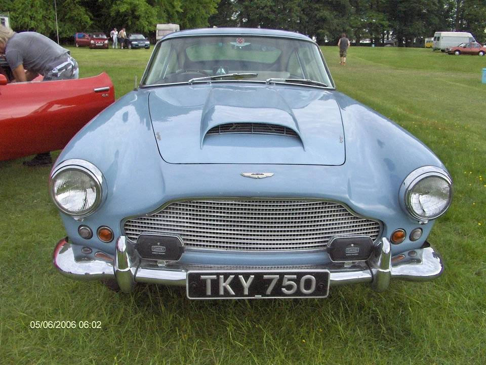 1960 Aston Martin DB4 - Image 3 of 3