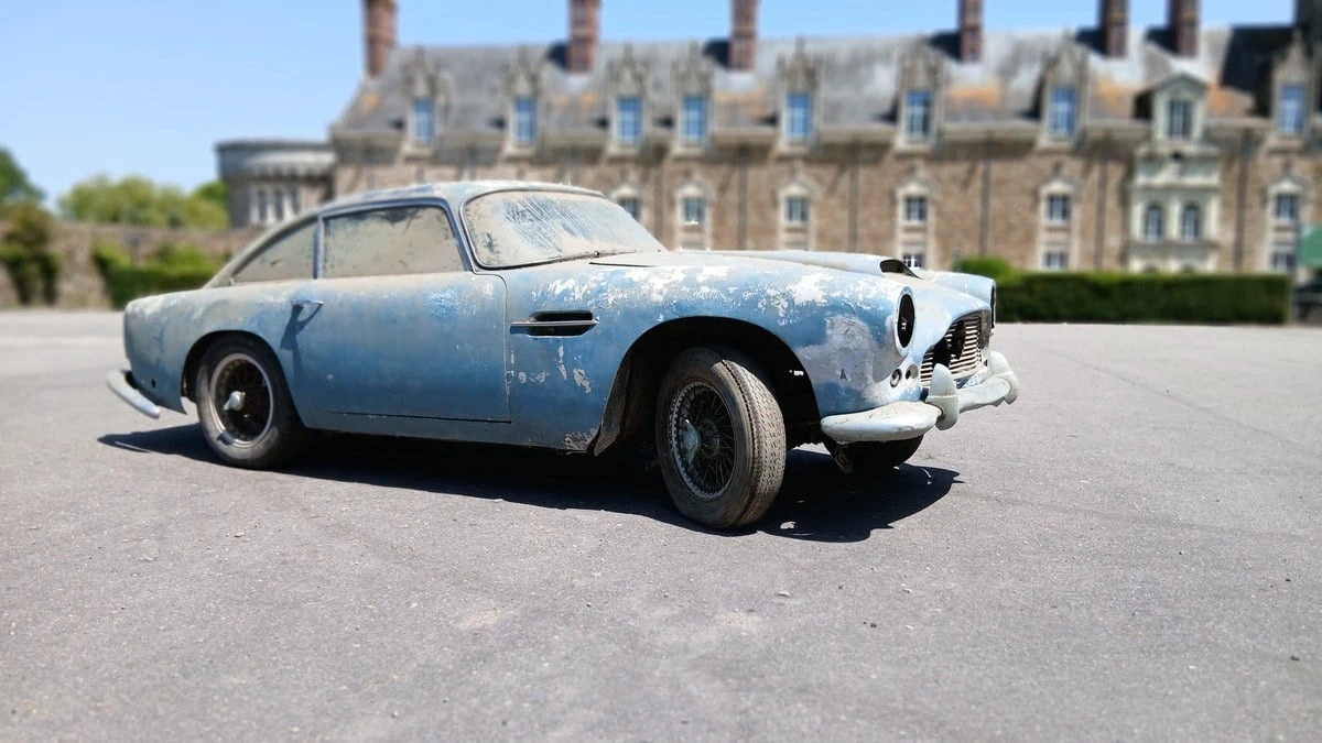 1960 Aston Martin DB4 - Image 25 of 30