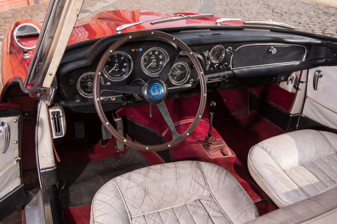 1960 Aston Martin DB4 - Image 19 of 31