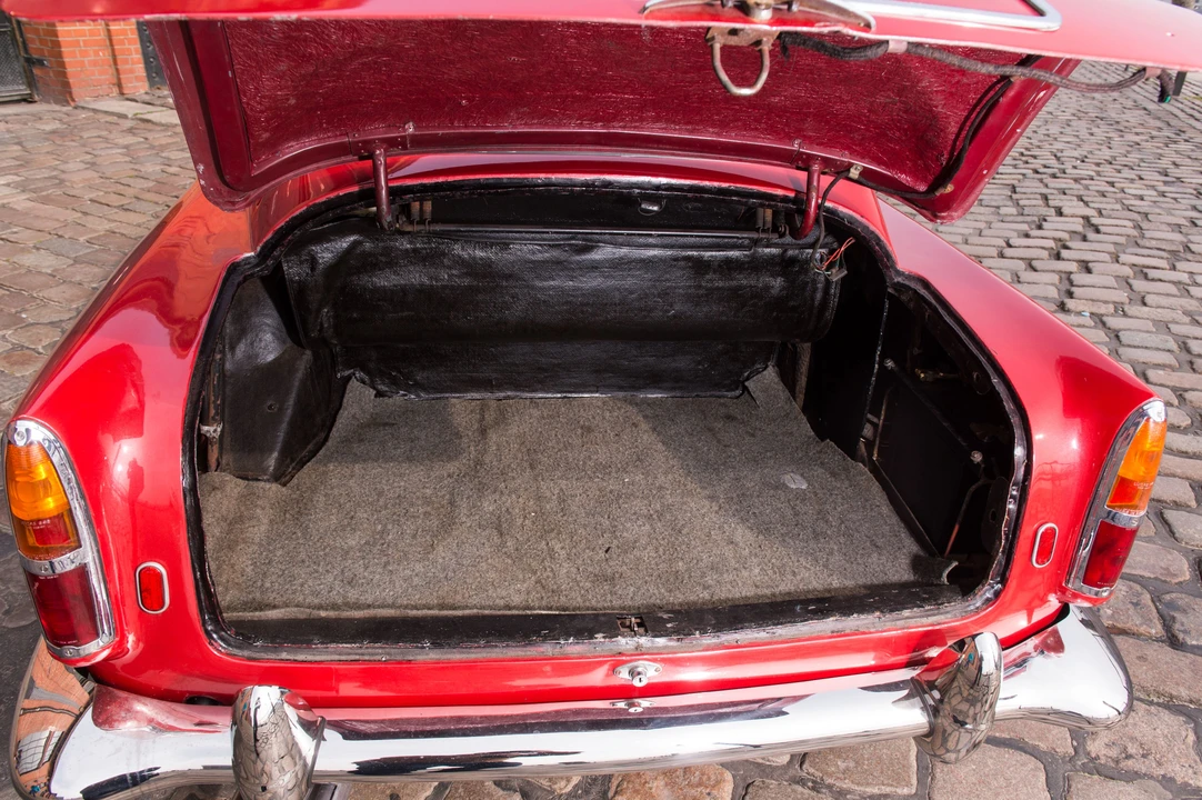 1960 Aston Martin DB4 - Image 13 of 31