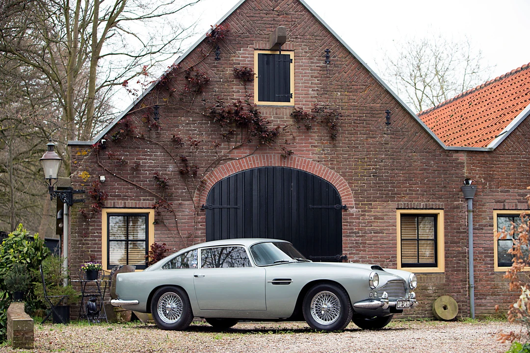 1960 Aston Martin DB4 - Image 8 of 31