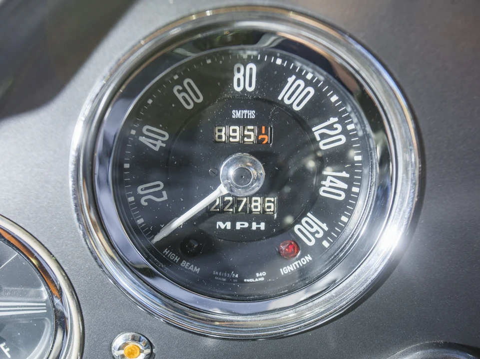 1960 Aston Martin DB4 - Image 9 of 31