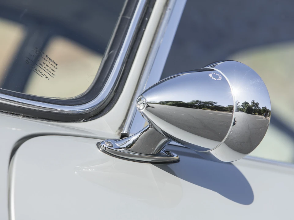1960 Aston Martin DB4 - Image 17 of 31