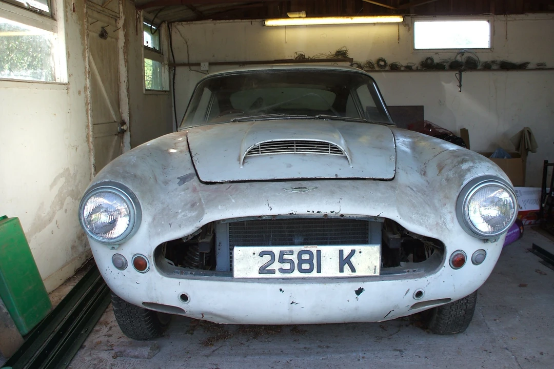 1960 Aston Martin DB4 - Image 6 of 6
