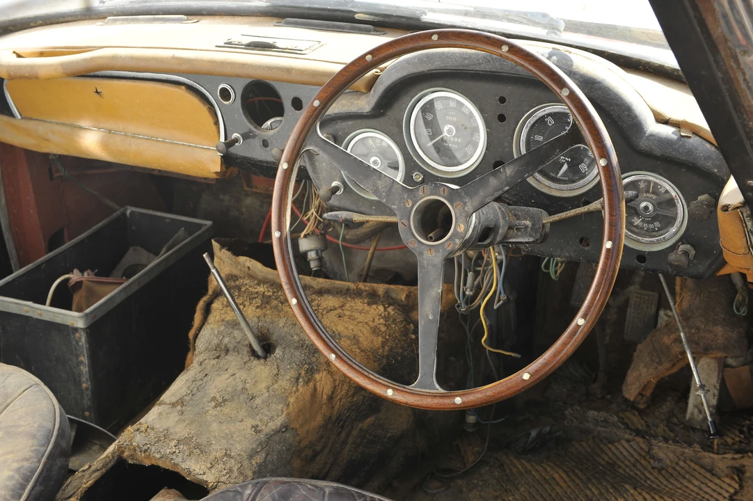1960 Aston Martin DB4 - Image 11 of 15