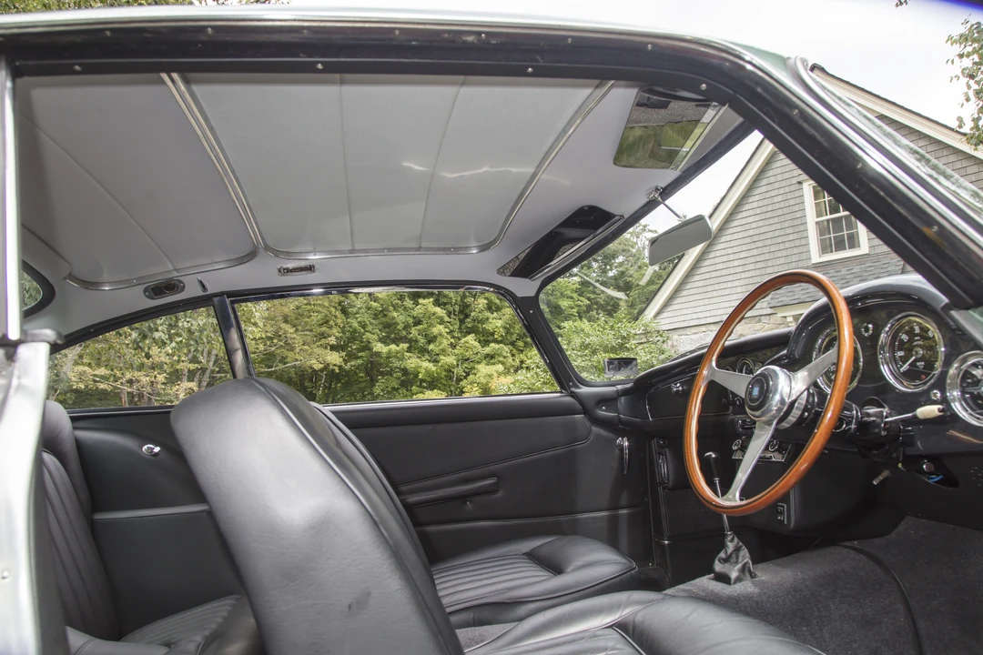 1960 Aston Martin DB4 - Image 30 of 31