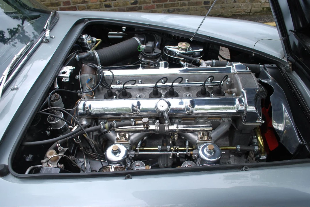 1960 Aston Martin DB4 - Image 4 of 5