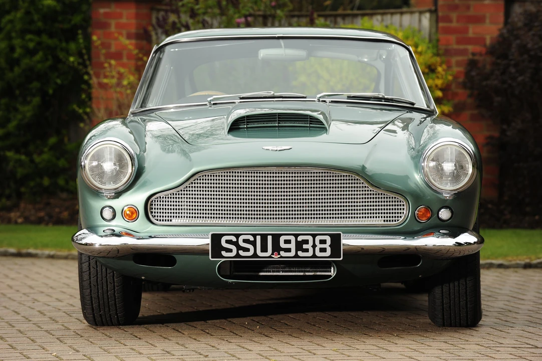 1960 Aston Martin DB4 - Image 4 of 7