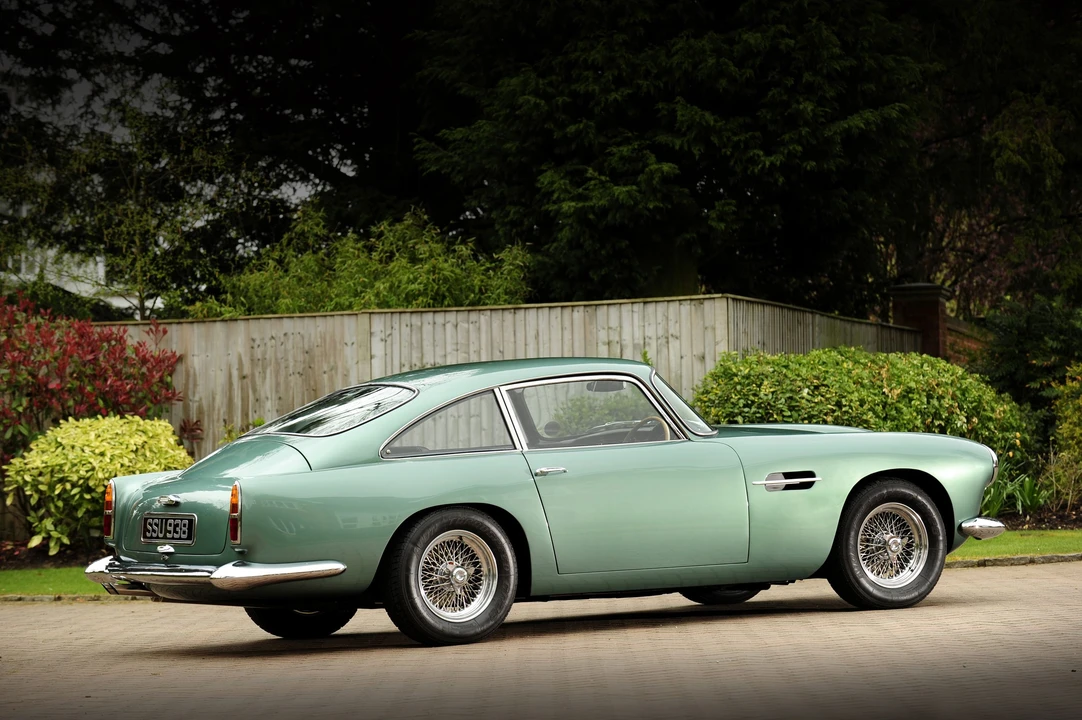 1960 Aston Martin DB4 - Image 6 of 7