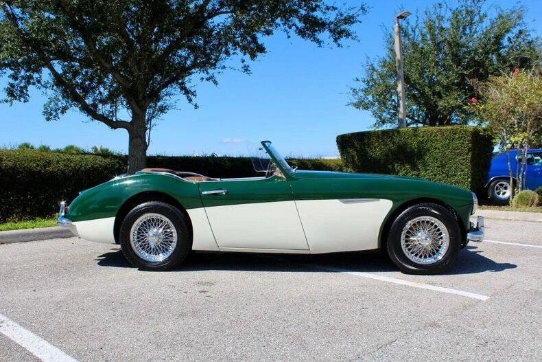 1960 Austin-Healey 3000 Mark I - Image 2 of 12