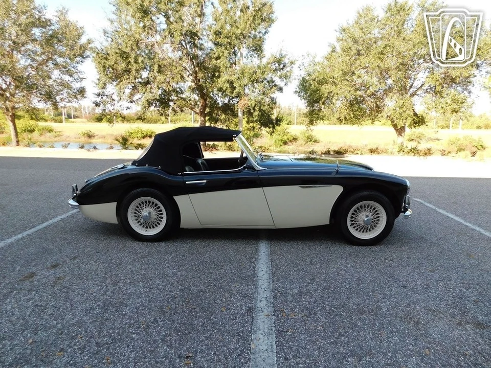 1960 Austin-Healey 3000 Mark I - Image 4 of 21
