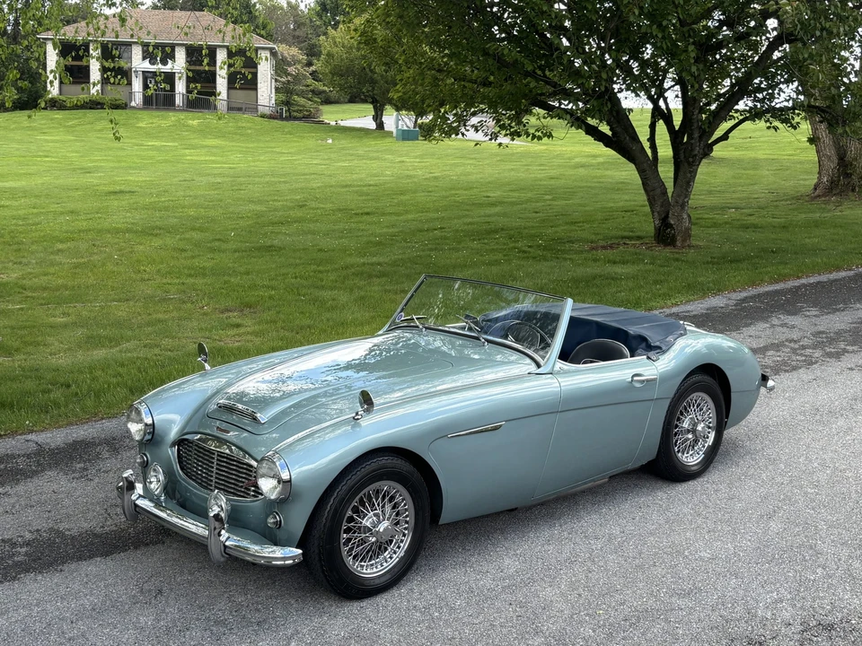 1960 Austin-Healey 3000 Mark I - Image 2 of 31
