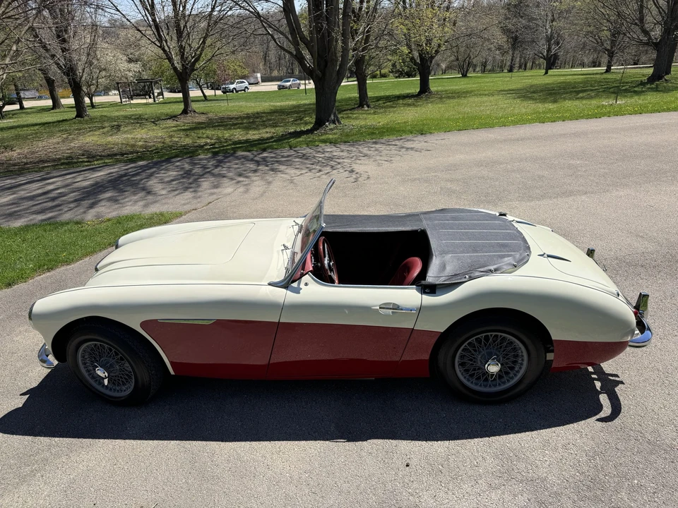 1960 Austin-Healey 3000 Mark I - Image 5 of 31