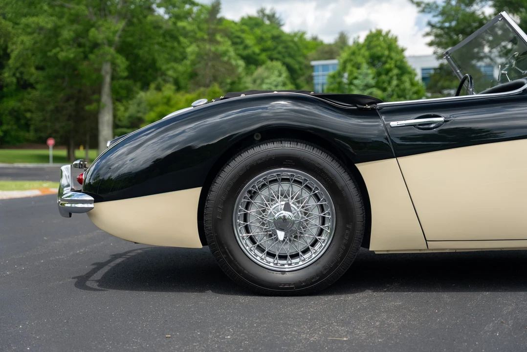 1960 Austin-Healey 3000 Mark I - Image 28 of 31