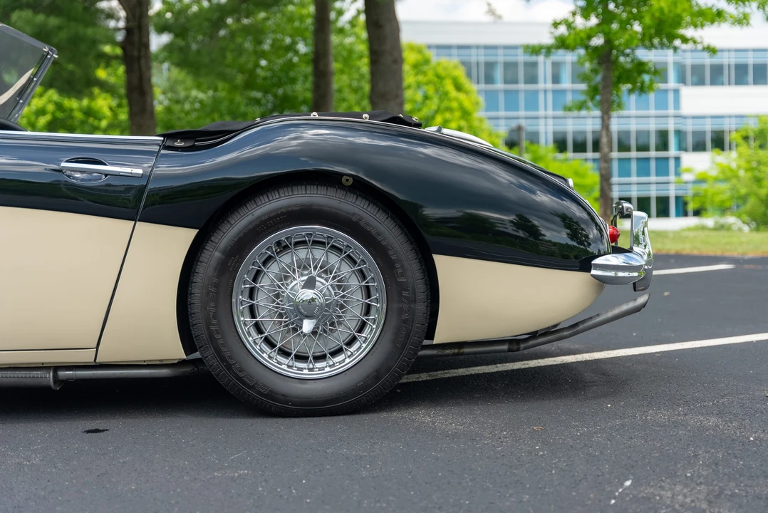 1960 Austin-Healey 3000 Mark I - Image 27 of 31