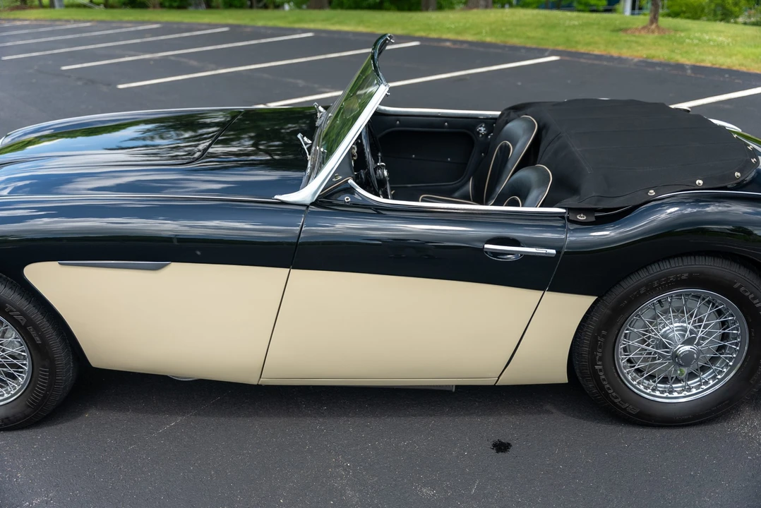 1960 Austin-Healey 3000 Mark I - Image 28 of 31