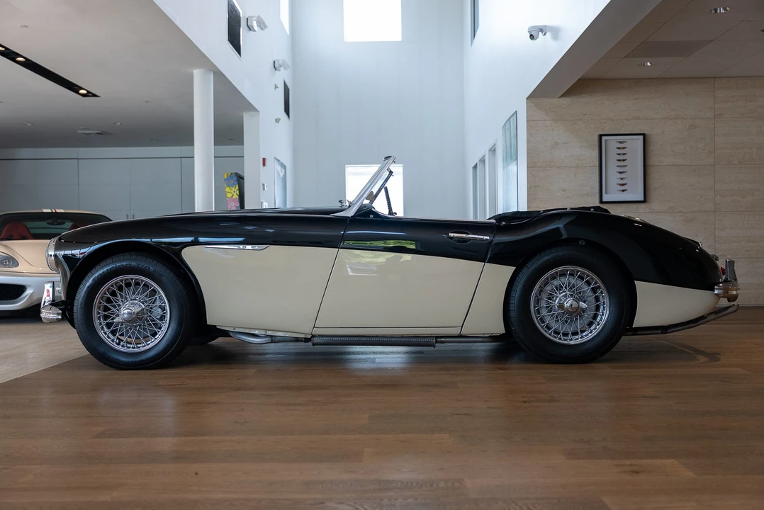 1960 Austin-Healey 3000 Mark I - Image 28 of 31