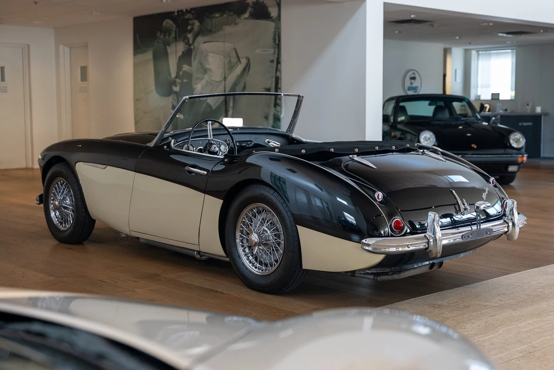 1960 Austin-Healey 3000 Mark I - Image 30 of 31