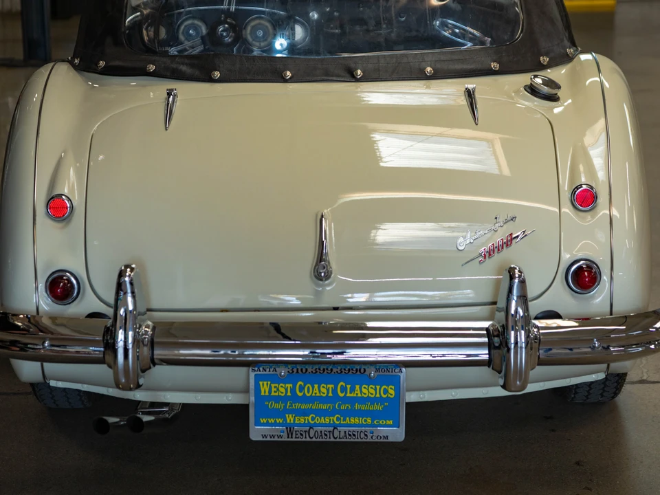 1960 Austin-Healey 3000 Mark I - Image 30 of 31