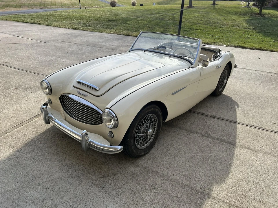 1960 Austin-Healey 3000 Mark I - Image 4 of 31