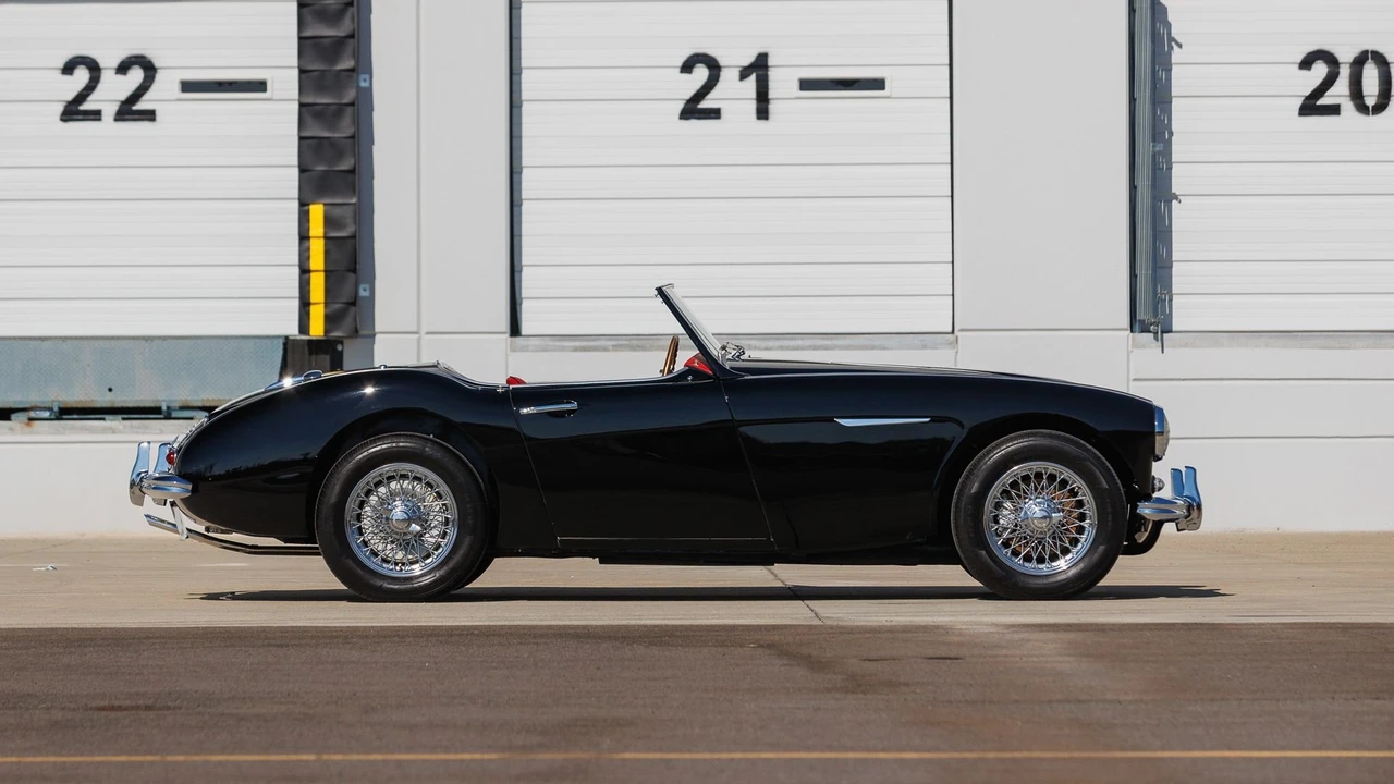 1960 Austin-Healey 3000 Mark I - Image 17 of 31