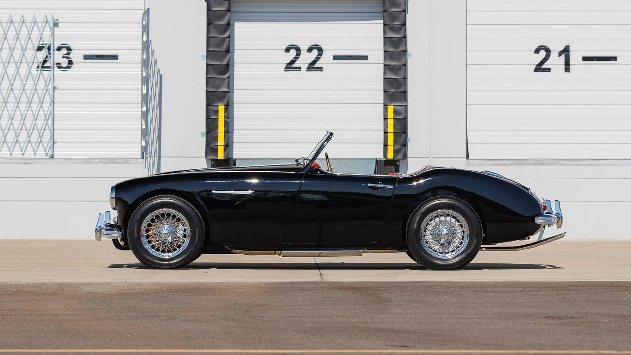 1960 Austin-Healey 3000 Mark I - Image 13 of 31