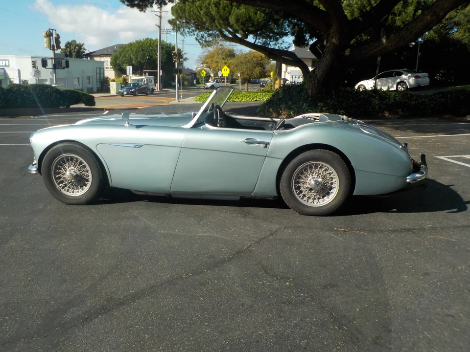 1960 Austin-Healey 3000 Mark I - Image 5 of 31
