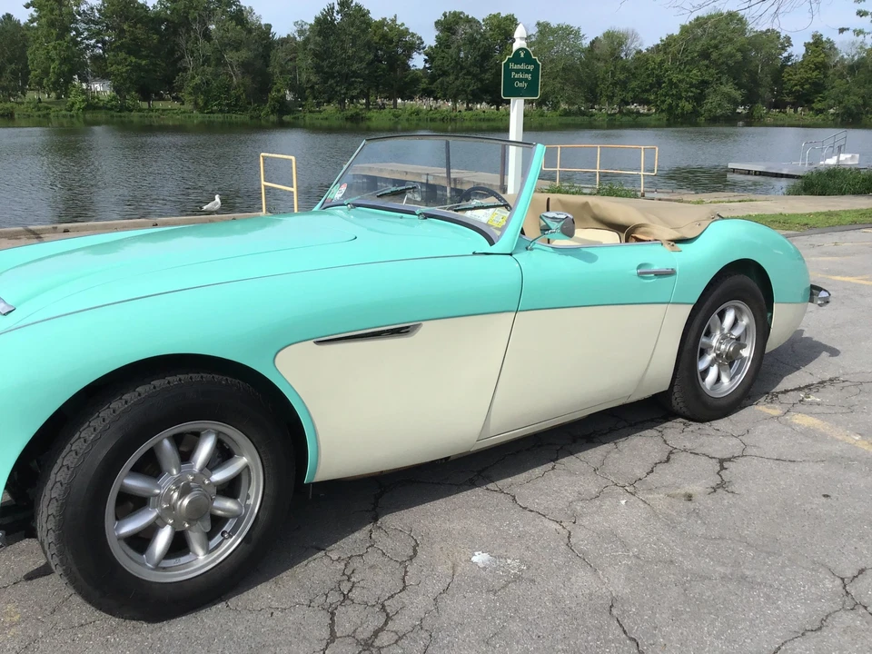 1960 Austin-Healey 3000 Mark I - Image 4 of 31