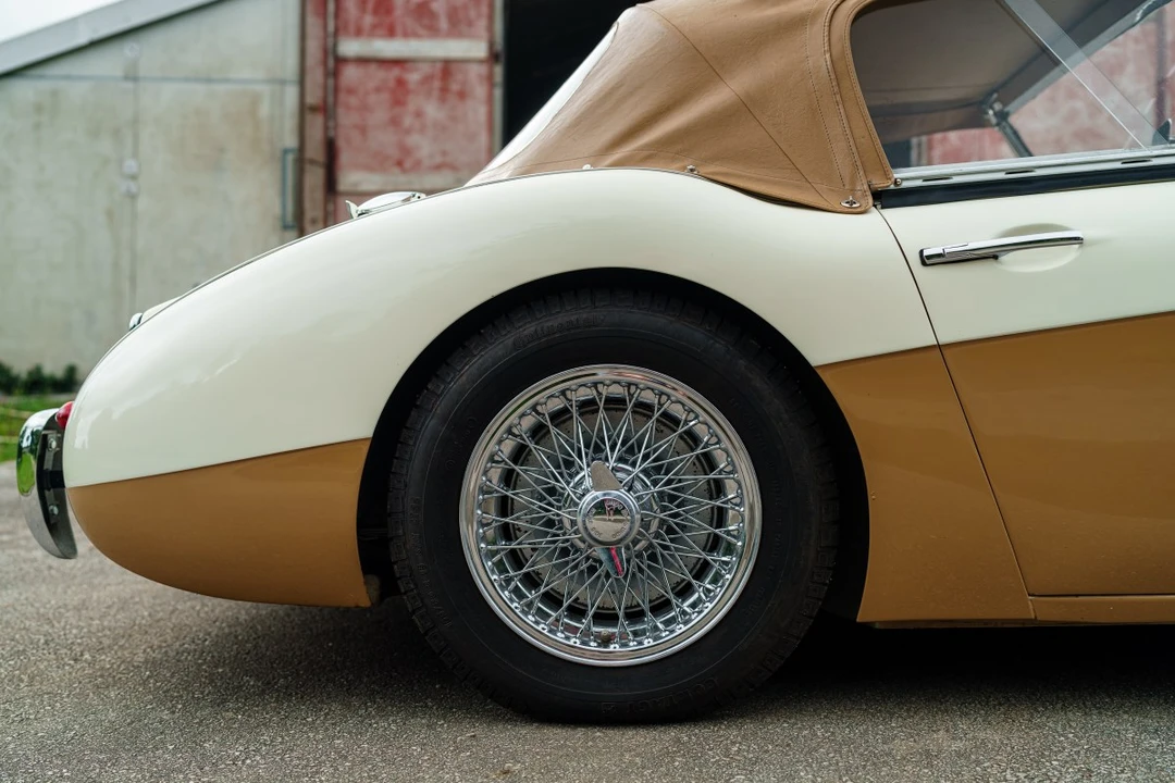 1960 Austin-Healey 3000 Mark I - Image 14 of 30