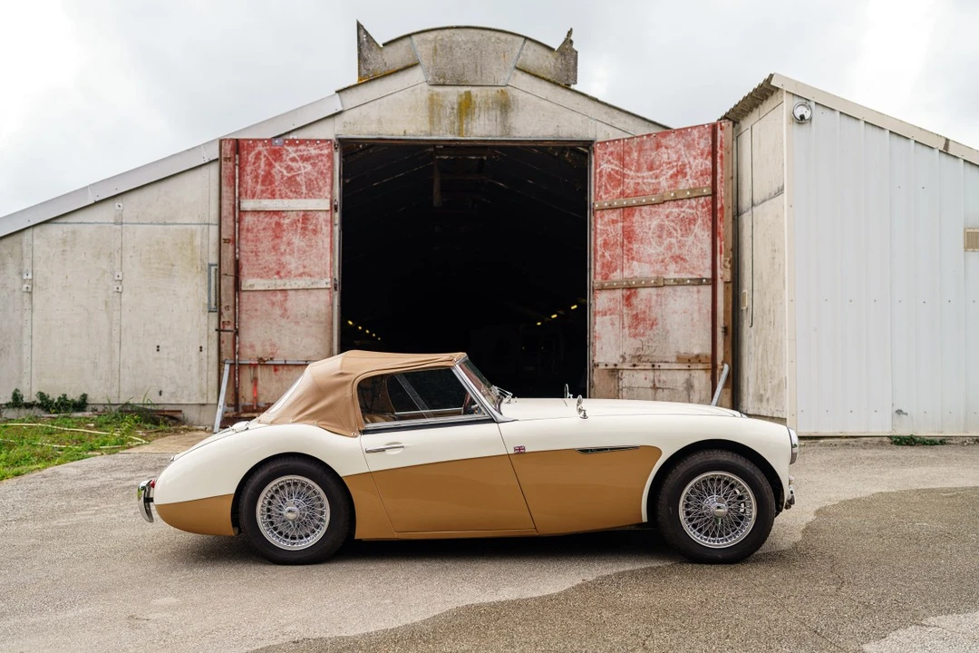 1960 Austin-Healey 3000 Mark I - Image 2 of 30