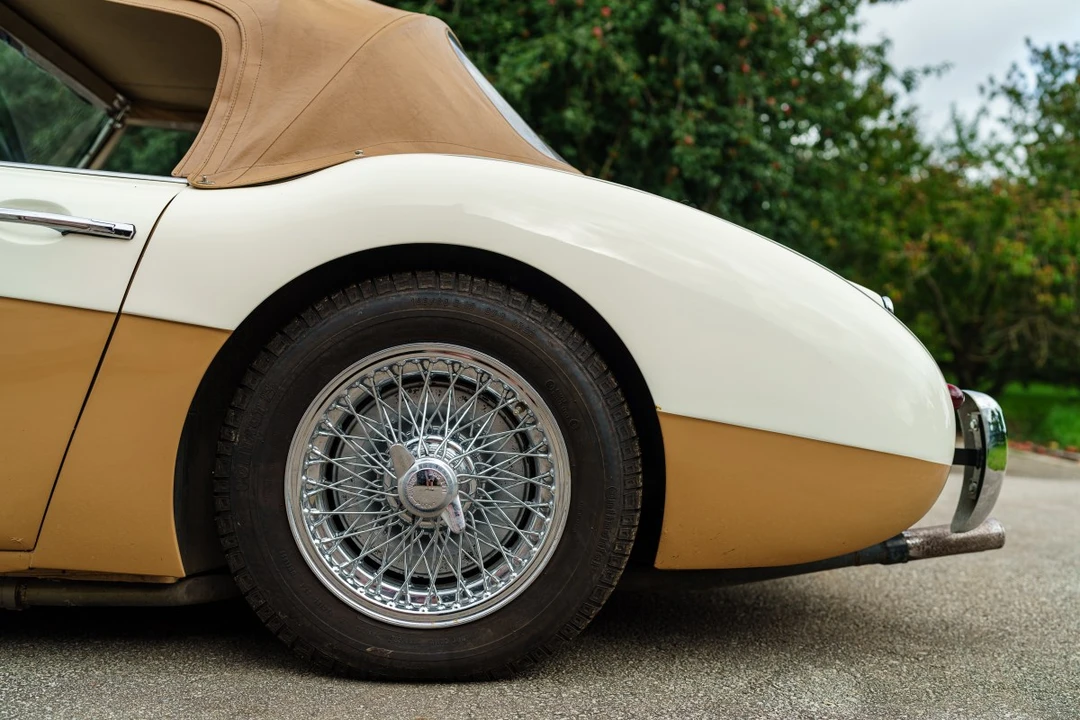 1960 Austin-Healey 3000 Mark I - Image 15 of 30