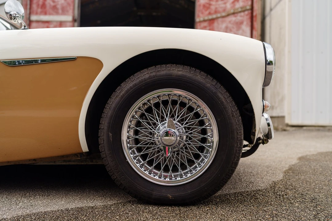 1960 Austin-Healey 3000 Mark I - Image 17 of 30