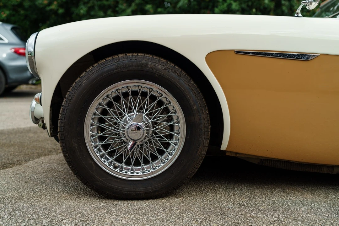 1960 Austin-Healey 3000 Mark I - Image 16 of 30