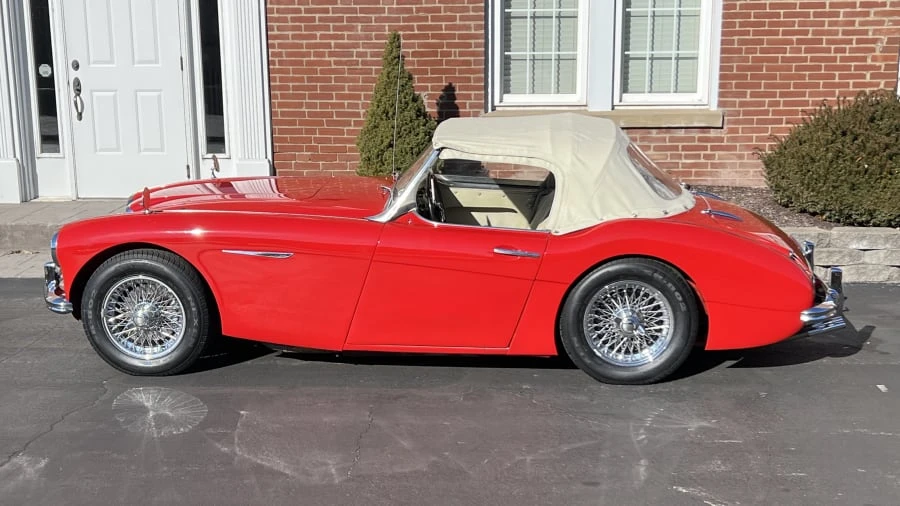 1960 Austin-Healey 3000 Mark I - Image 2 of 10
