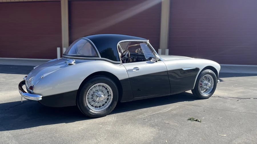 1960 Austin-Healey 3000 Mark I - Image 2 of 17