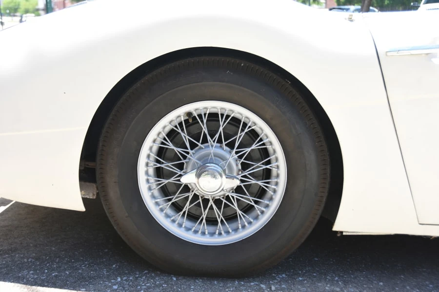 1960 Austin-Healey 3000 Mark I - Image 8 of 12