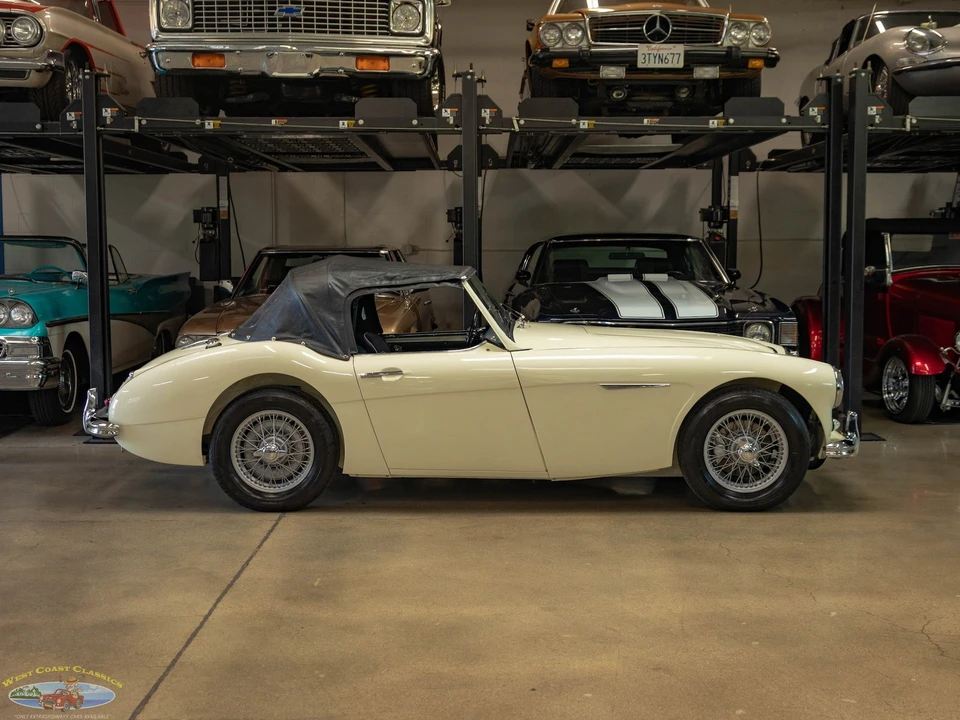 1960 Austin-Healey 3000 Mark I - Image 3 of 21