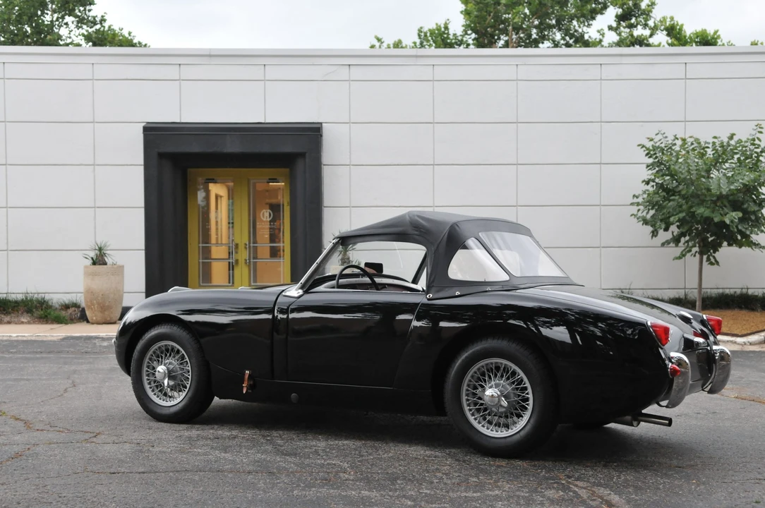 1960 Austin-Healey Sprite Mark I - Image 6 of 31