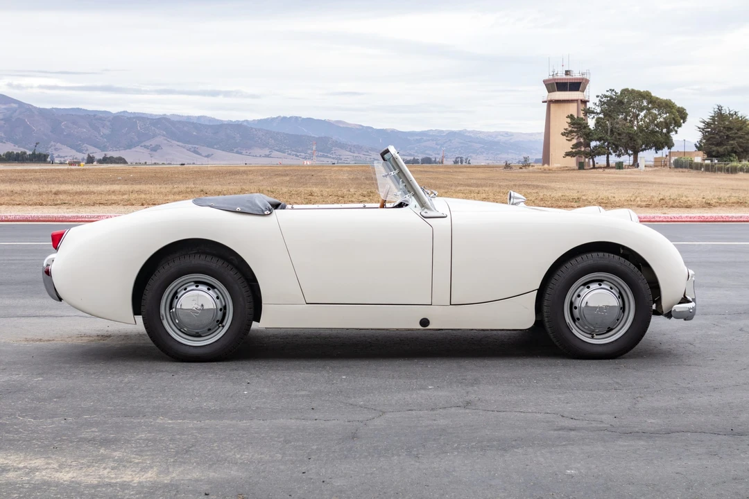 1960 Austin-Healey Sprite Mark I - Image 11 of 31