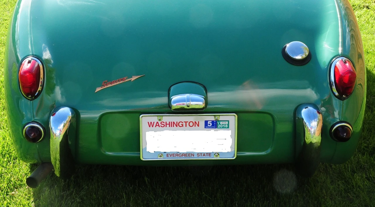 1960 Austin-Healey Sprite Mark I - Image 13 of 31
