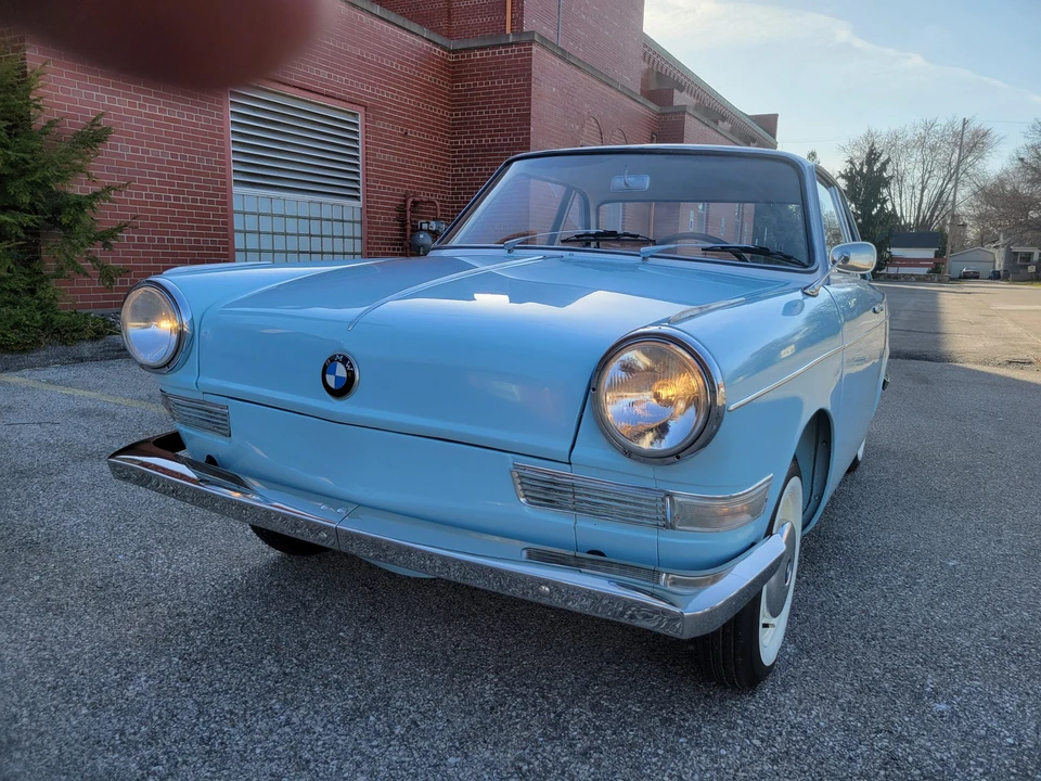 1960 BMW 700 - Image 2 of 31