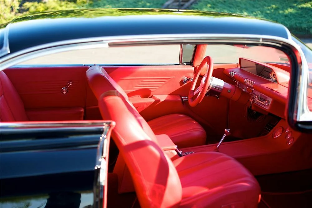 1960 Buick LeSabre - Image 4 of 5